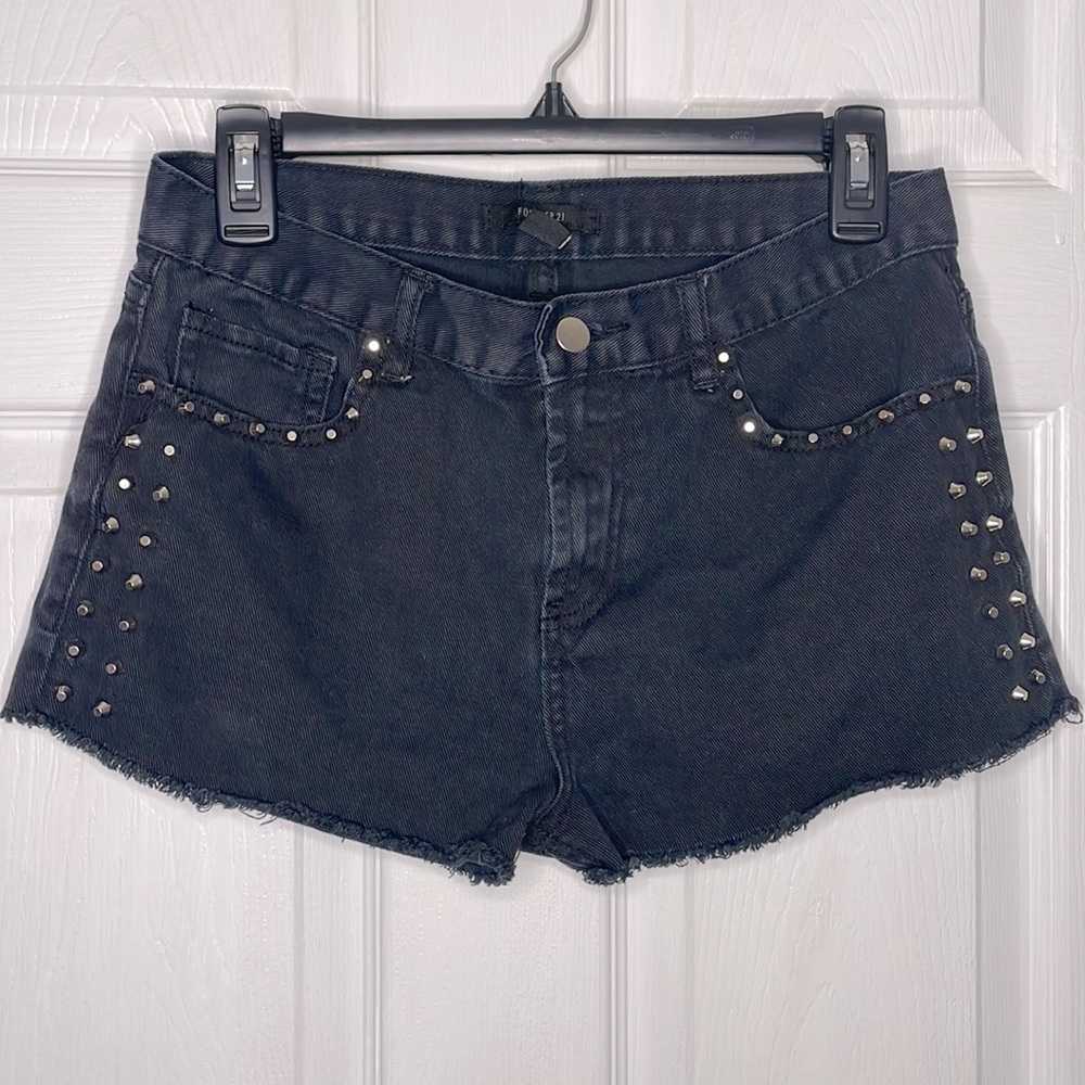 Black studded shorts Forever 21 size 29
